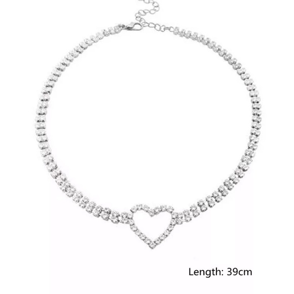 🌟 Silver Rhinestone Heart Pendant Necklace Choker - Picture 4 of 4